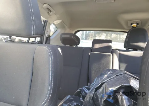 2015 Toyota Rav4 Xle z USA, uszkodzony, nr VIN 2T3RFREV8FW349393